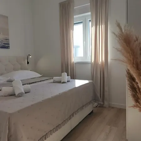 Luxury Nicole