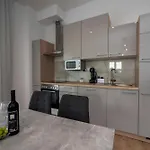 Luxury Nicole Апартаменты *