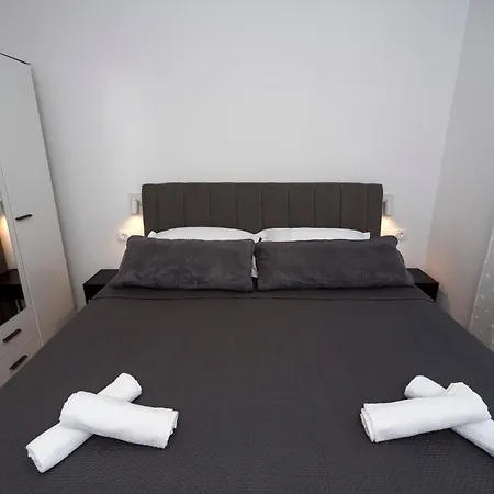 Luxury Nicole Apartamento *